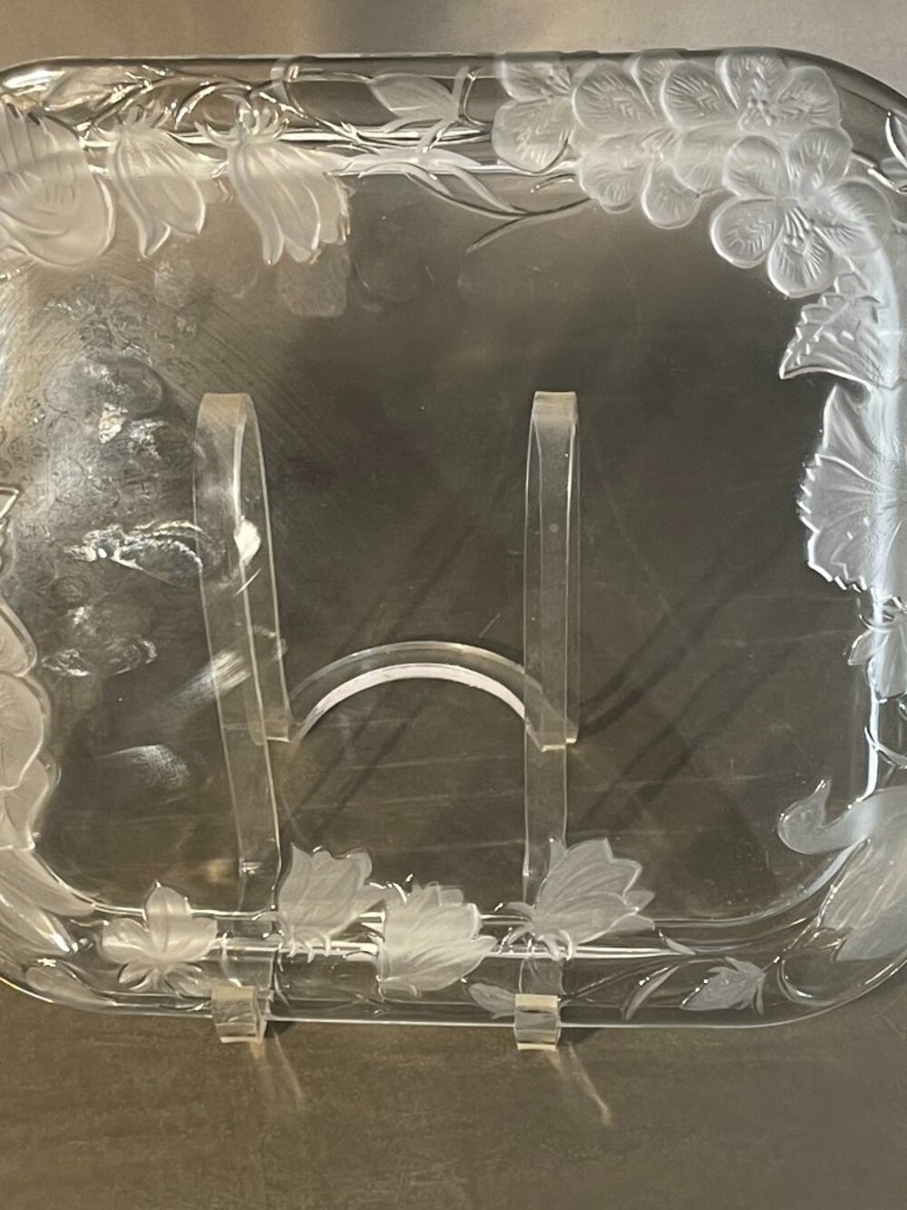 Vintage Crystal Picture Frame 8x10 Photo Embossed Frosted Swan Floral (1553)